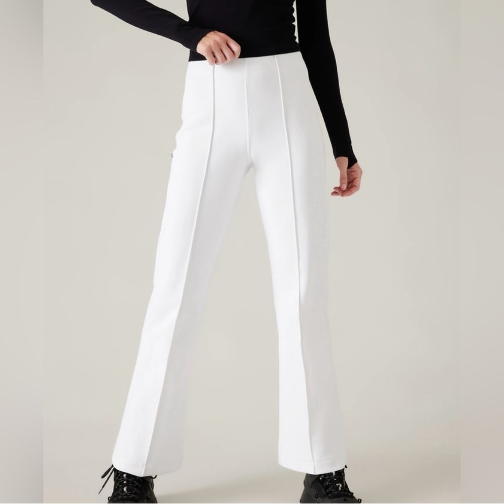 Athleta Glacier Bootcut Pant in 4P, White